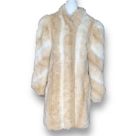 Vintage Jackets & Blazers - Vintage Monterey Fashions Coat Women’s Cream Tan Faux Fur Size 10 Made In USA